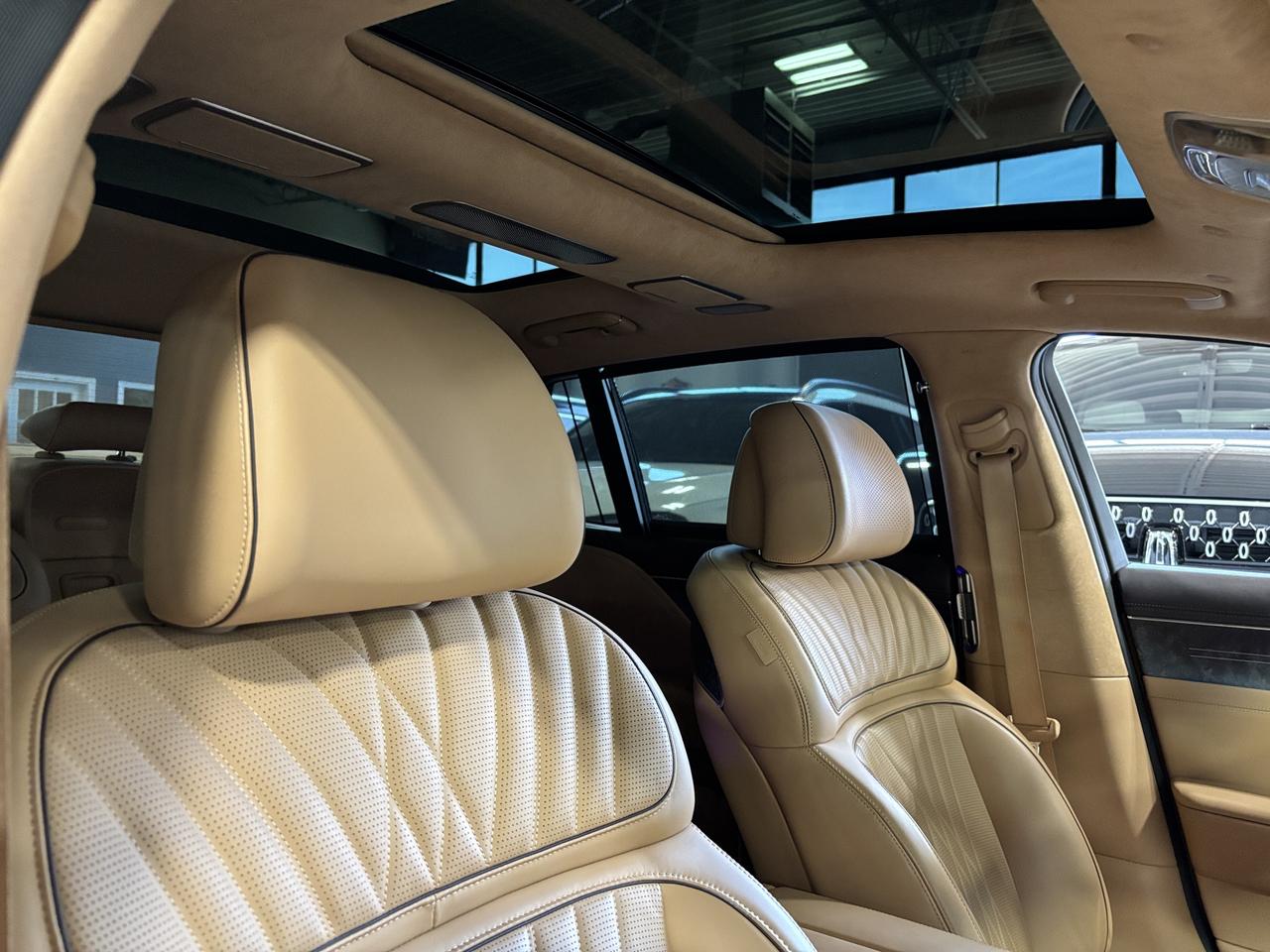 2023 Genesis G90 3.5T Prestige|AWD|AUTODOORS|MASSAGE|FORGEDCARBON|+ Photo