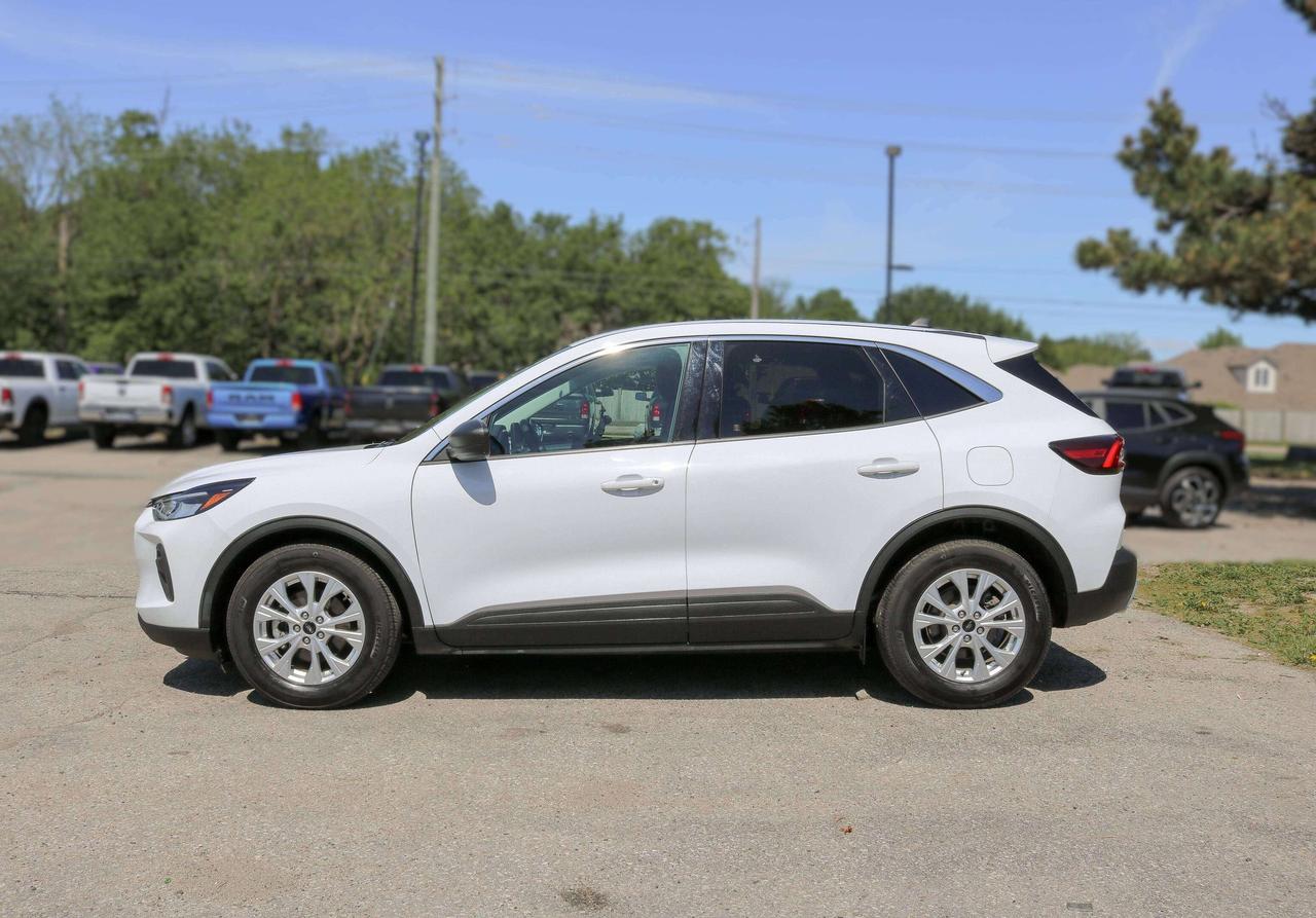 2023 Ford Escape Active FWD | BACKUP CAMERA | BLUETOOTH | Photo