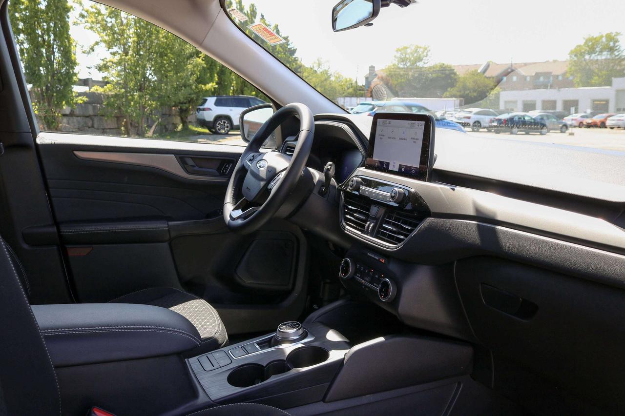 2023 Ford Escape Active FWD | BACKUP CAMERA | BLUETOOTH | Photo