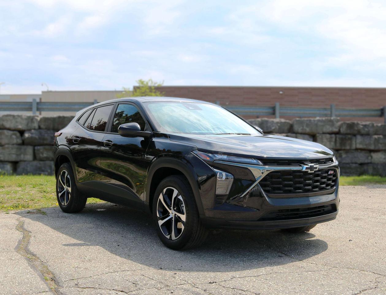 2025 Chevrolet Trax FWD 4dr 1RS  |  BLUETOOTH | HEATED SEAT | Photo2