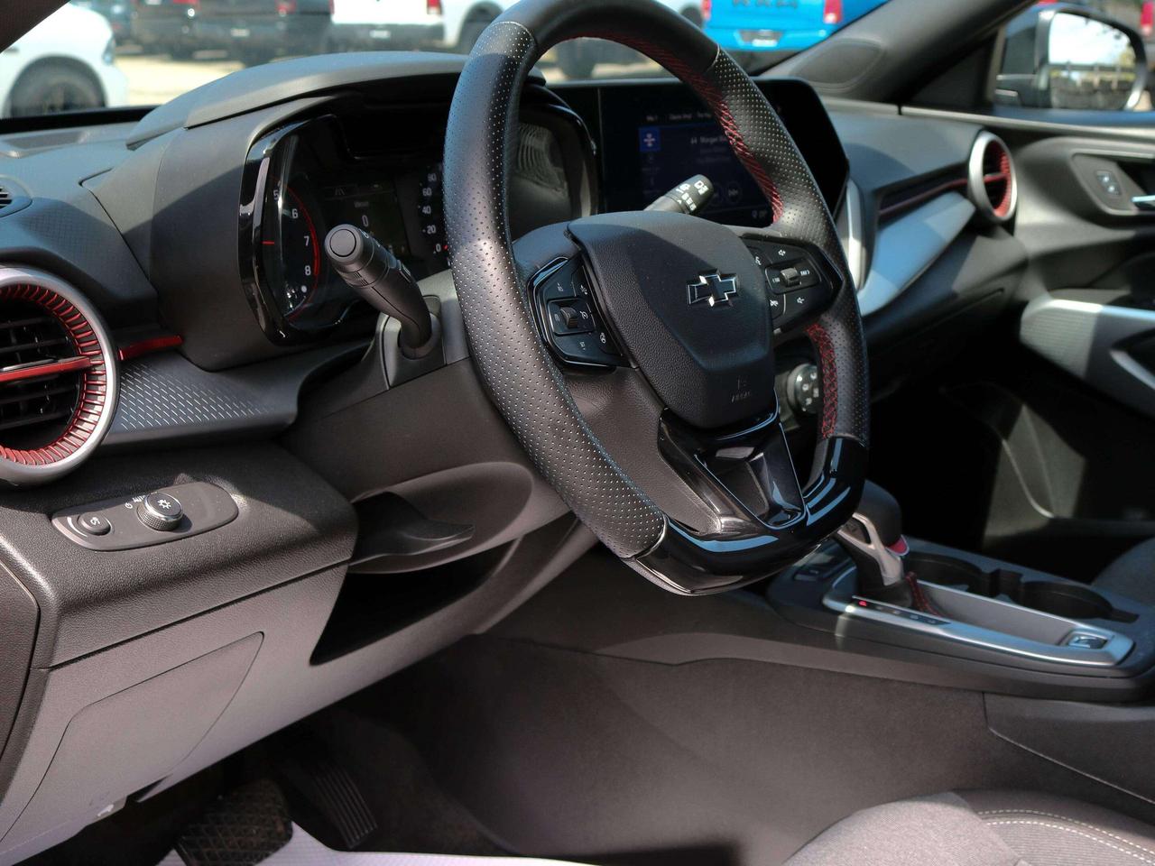 2025 Chevrolet Trax FWD 4dr 1RS  |  BLUETOOTH | HEATED SEAT | Photo