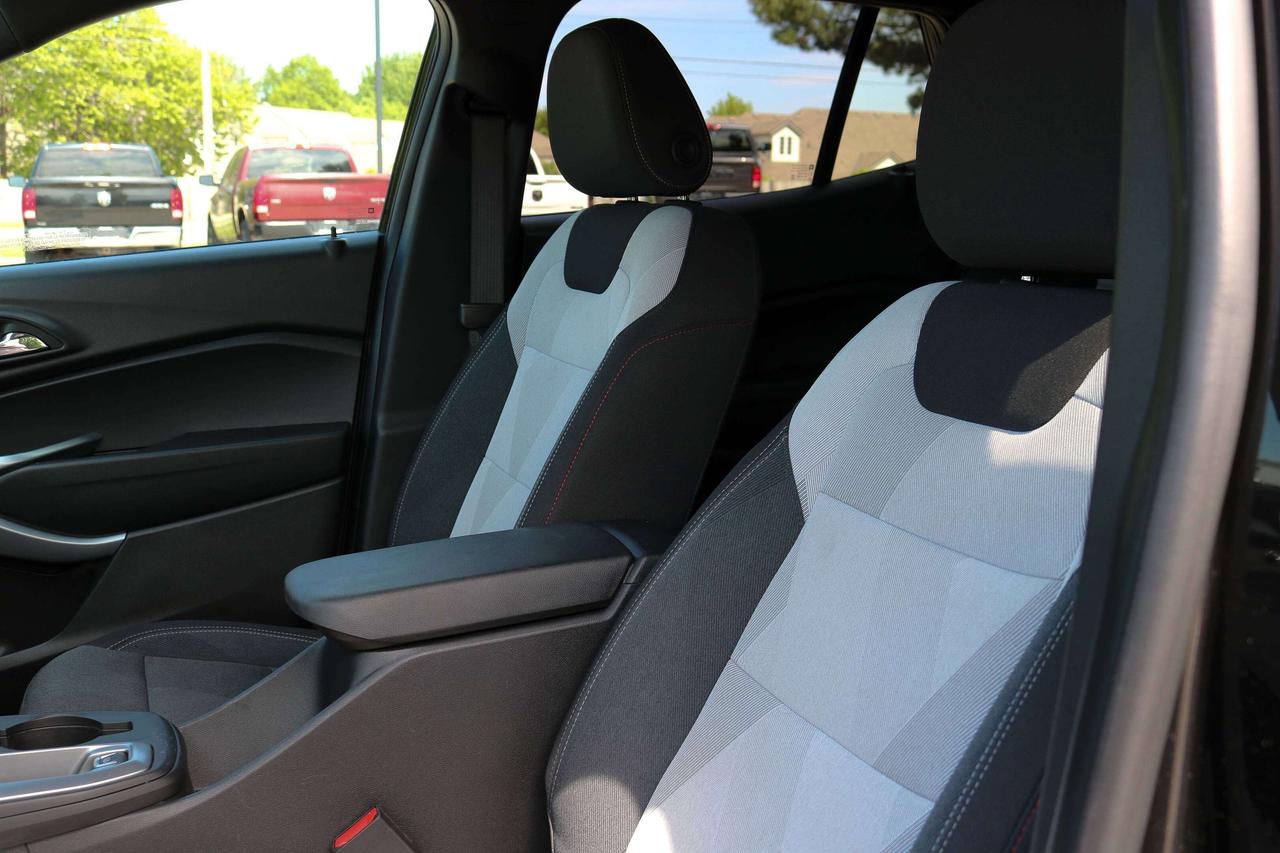 2025 Chevrolet Trax FWD 4dr 1RS  |  BLUETOOTH | HEATED SEAT | Photo