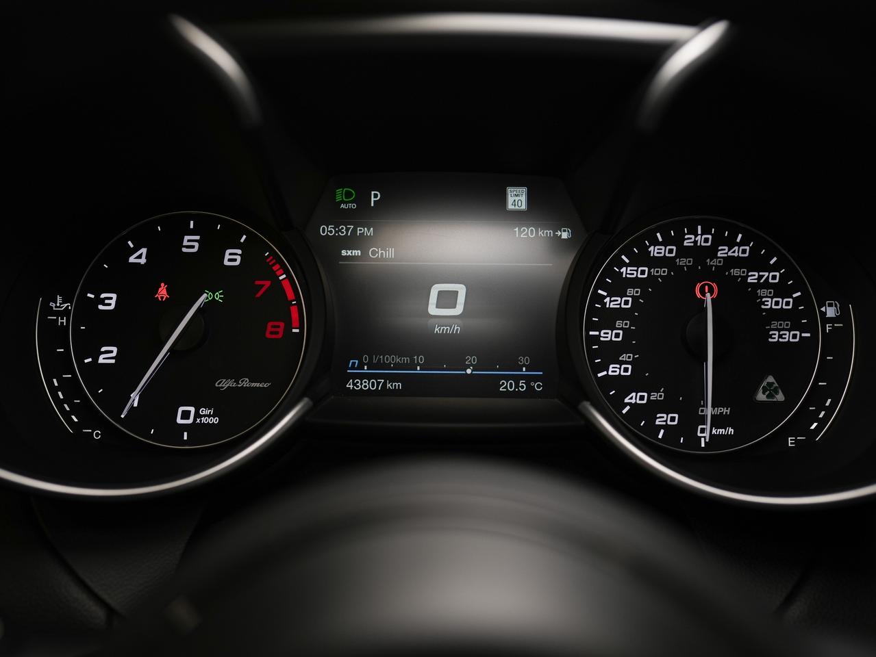 2022 Alfa Romeo Giulia QUADRIFOGLIO | HARMAN KARDON | CARBON FIBER Photo
