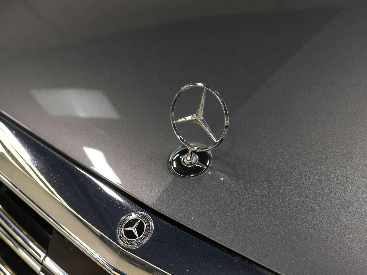 2019 Mercedes-Benz S-Class 560 | AMG PKG | PREMIUM PKG | HUD | 20 IN Photo