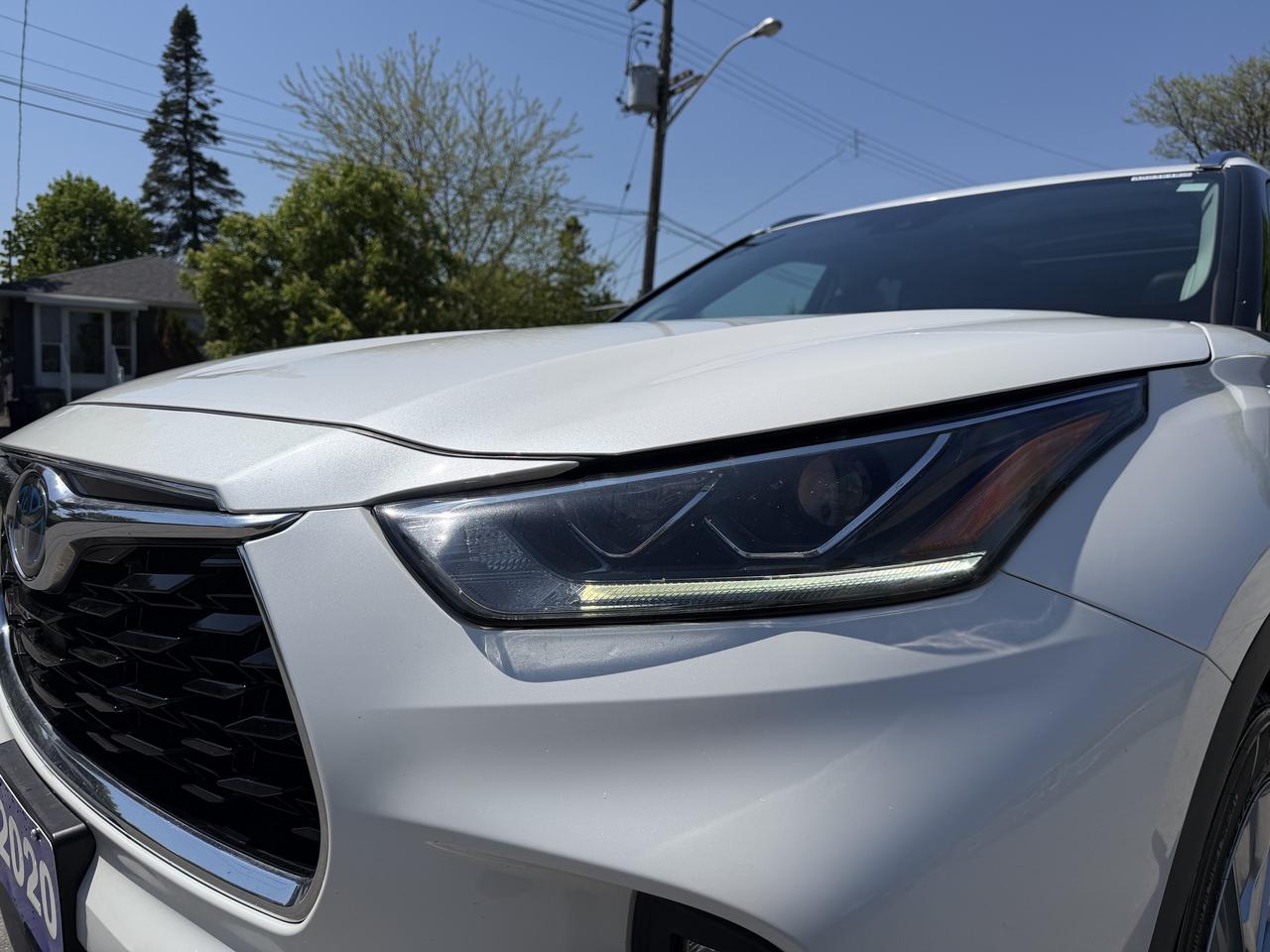 2020 Toyota Highlander HYBRID Limited AWD Photo