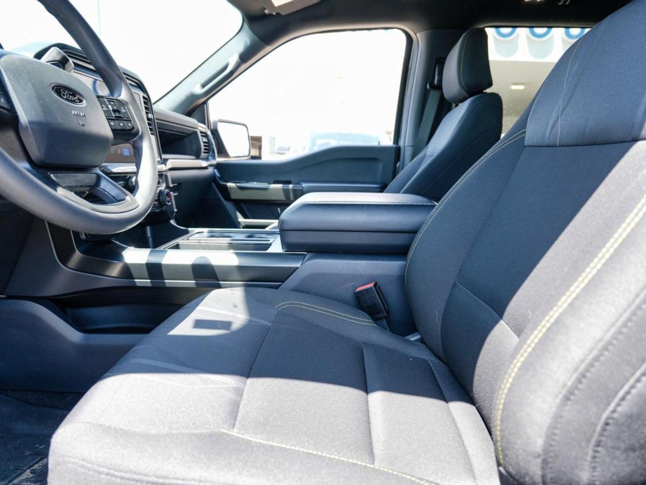2025 Ford F-150 STX 4WD SuperCrew 5.5' Box | SUPER LOW KM | Photo