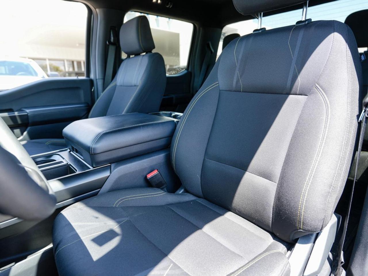2025 Ford F-150 STX 4WD SuperCrew 5.5' Box | SUPER LOW KM | Photo