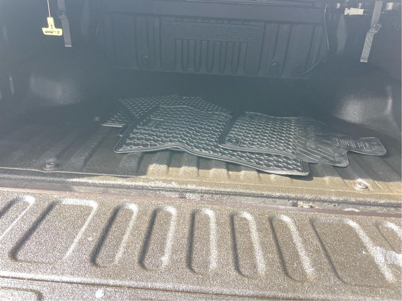2017 Toyota Tundra Limited  Photo