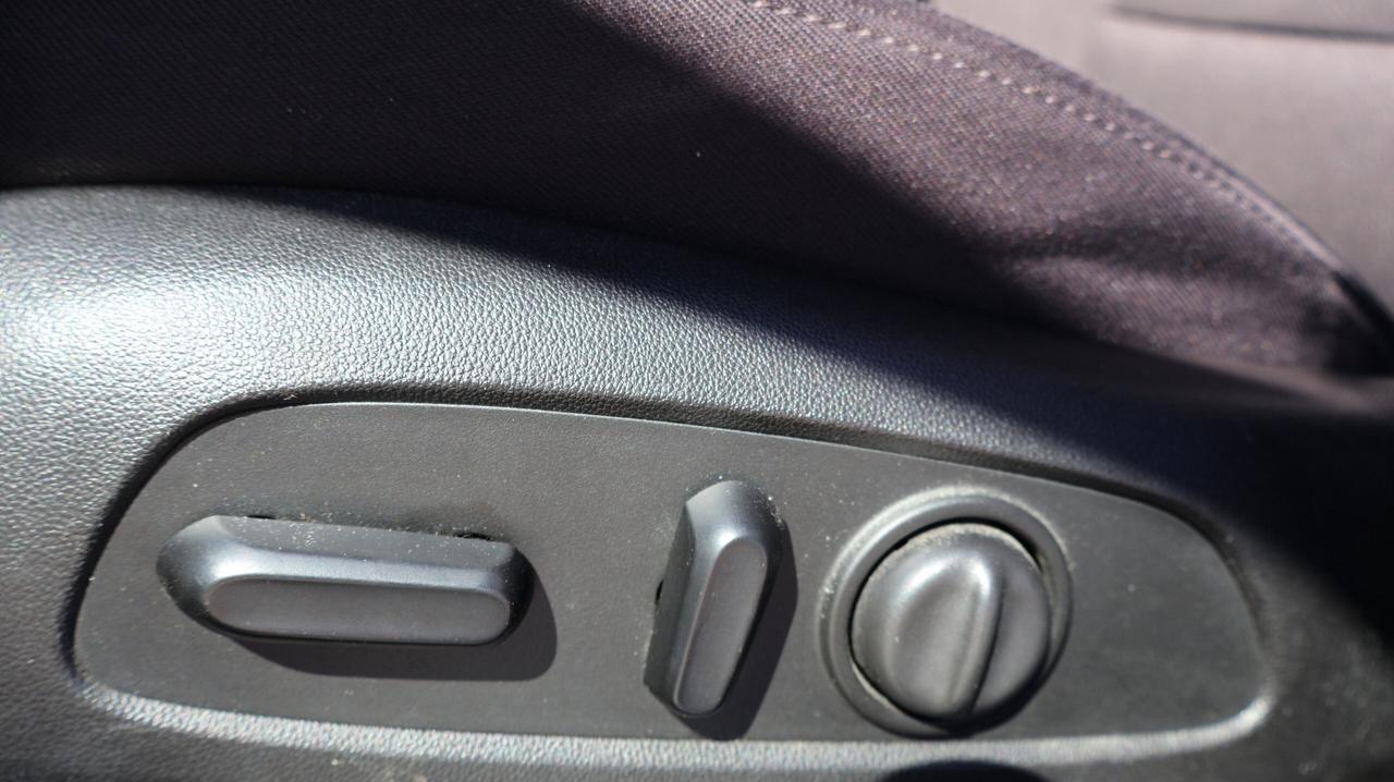 2016 Chevrolet Malibu LT | Heated Mirrors Photo