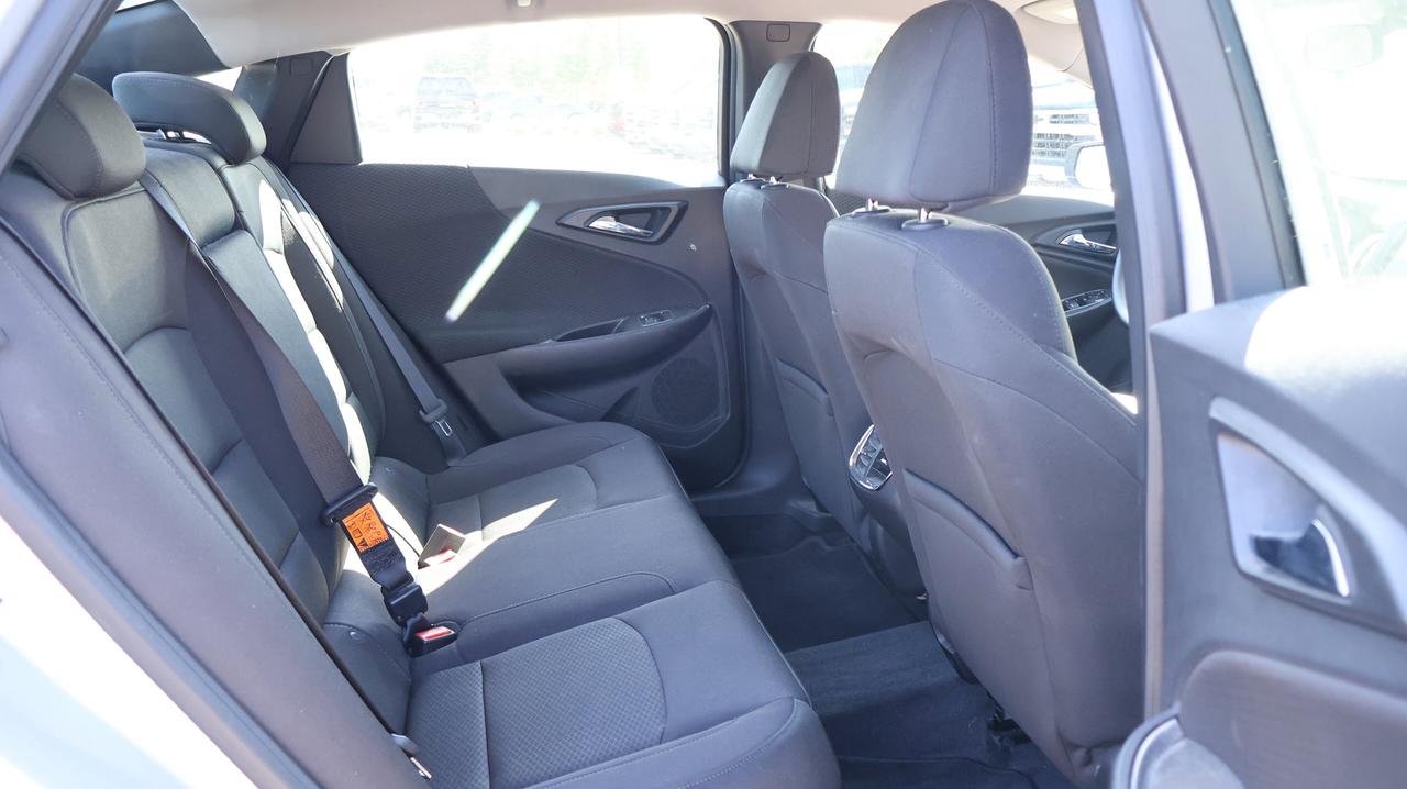 2016 Chevrolet Malibu LT | Heated Mirrors Photo