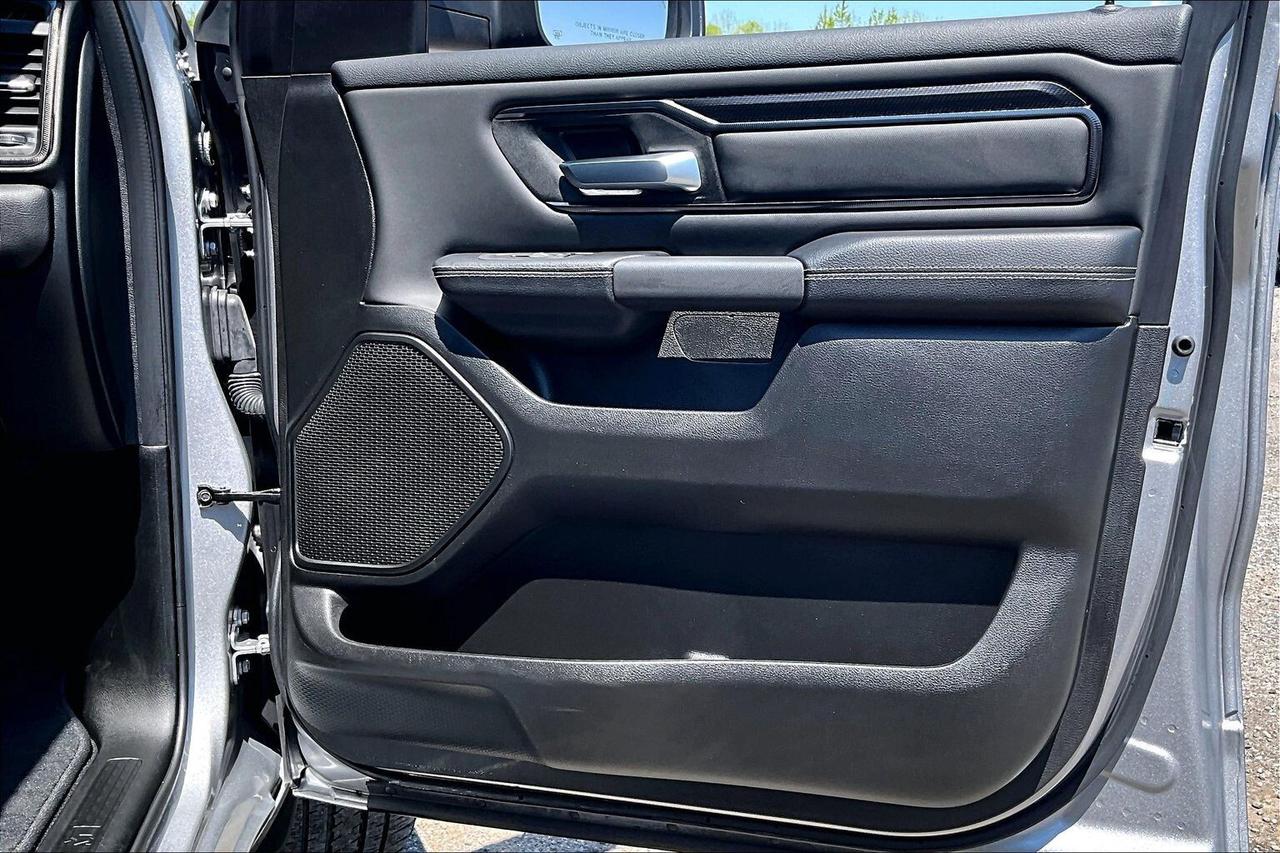 2025 RAM 1500 Sport Crew | Panoroof | 12" Screen | 360Cam | 4X4 Photo