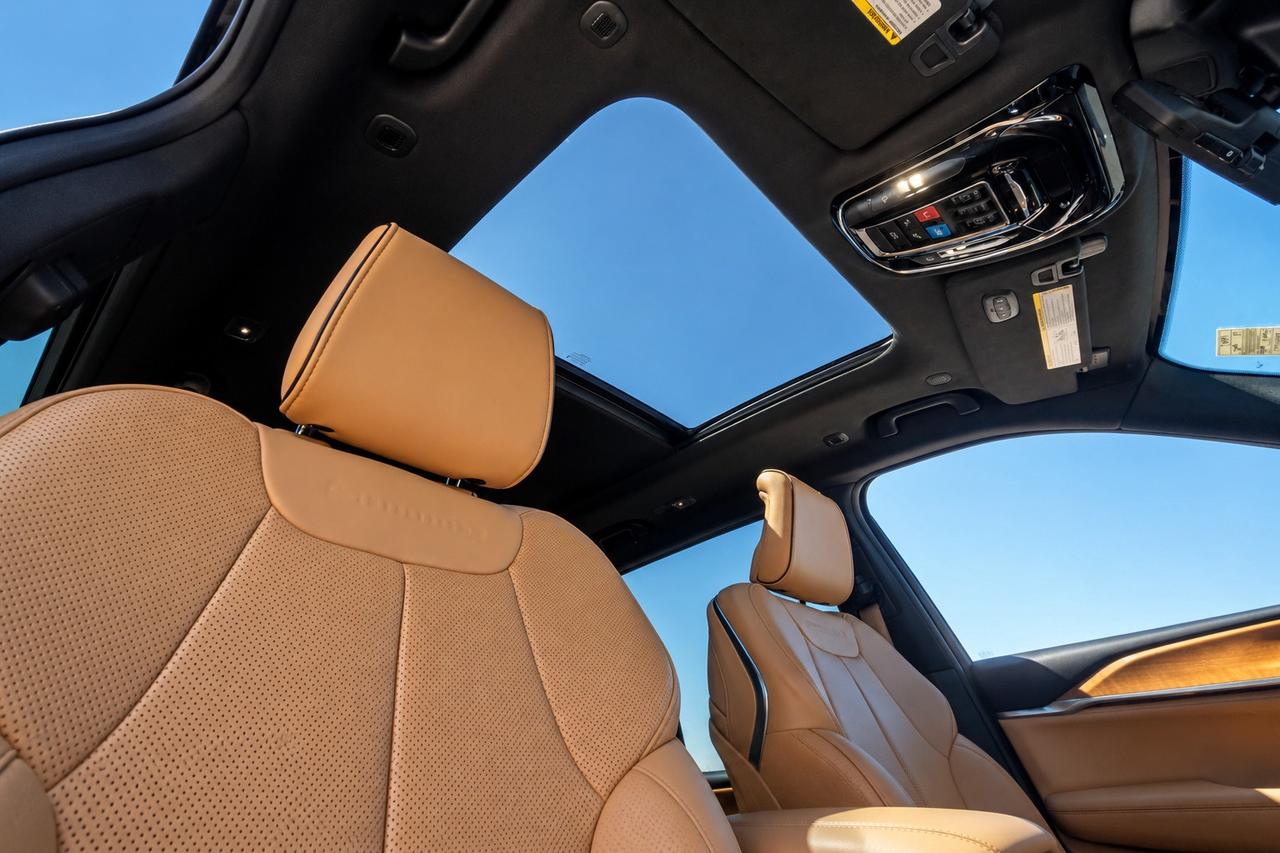 2023 Jeep Grand Cherokee L Summit Reserve High Altitude | Adv Protech | 4X4 Photo