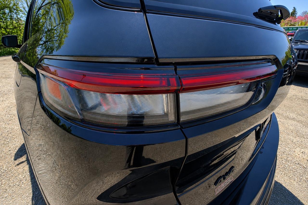 2023 Jeep Grand Cherokee L Summit Reserve High Altitude | Adv Protech | 4X4 Photo