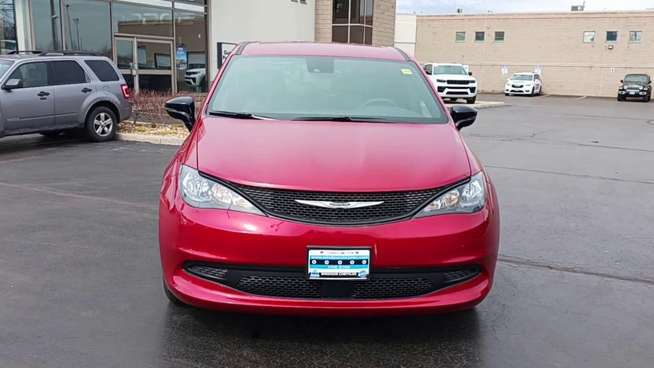 2026 Dodge Grand Caravan SXT Photo2