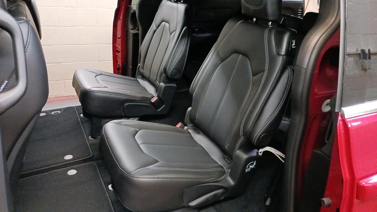 2026 Dodge Grand Caravan SXT Photo