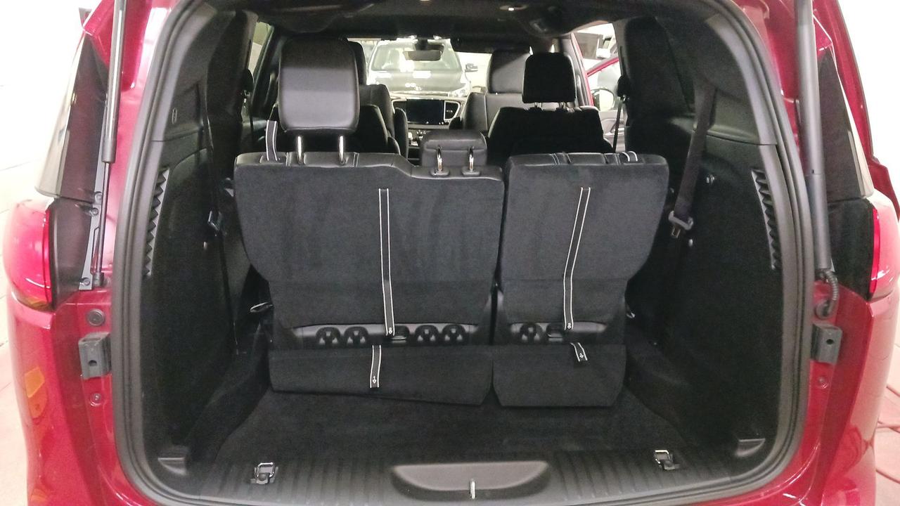 2026 Dodge Grand Caravan SXT Photo
