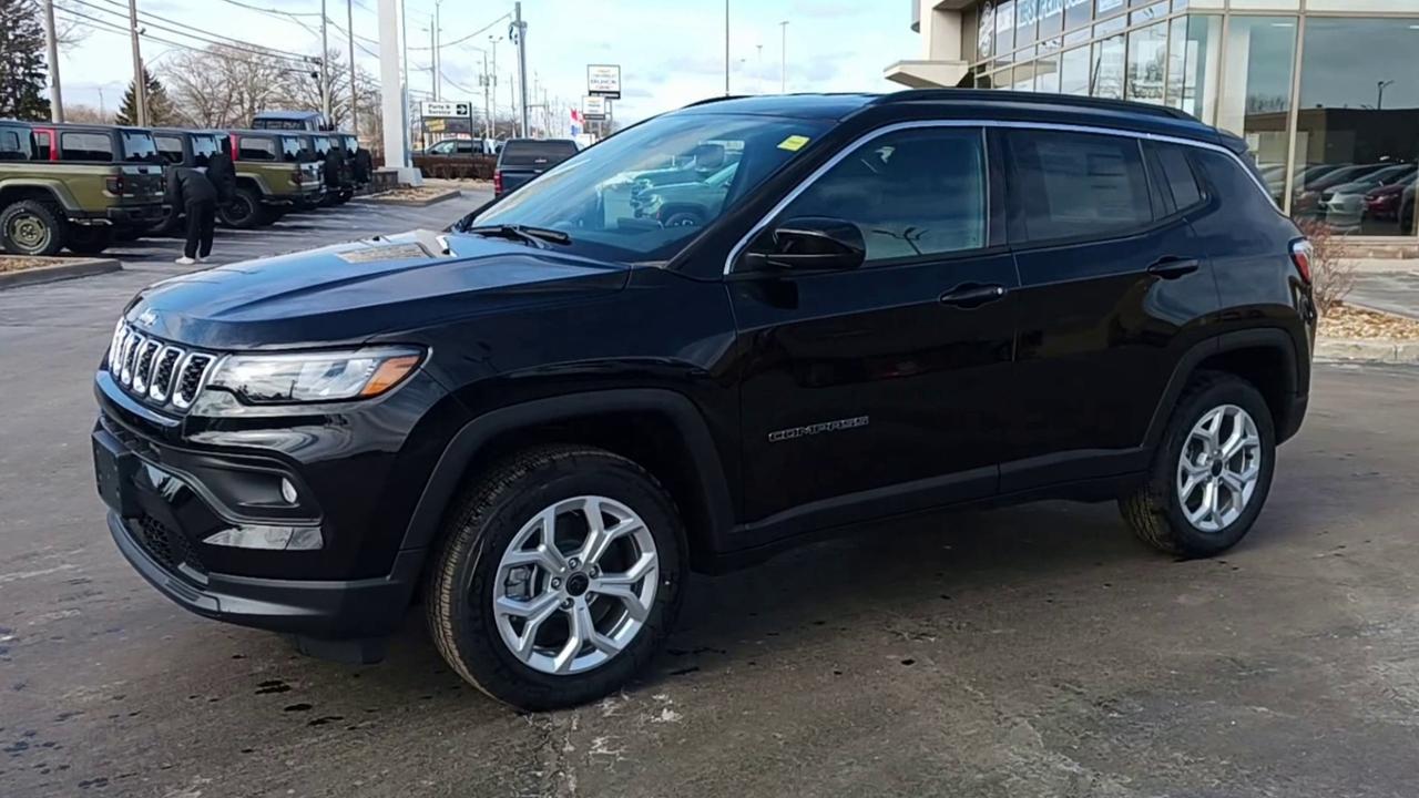 2026 Jeep Compass NORTH Photo3
