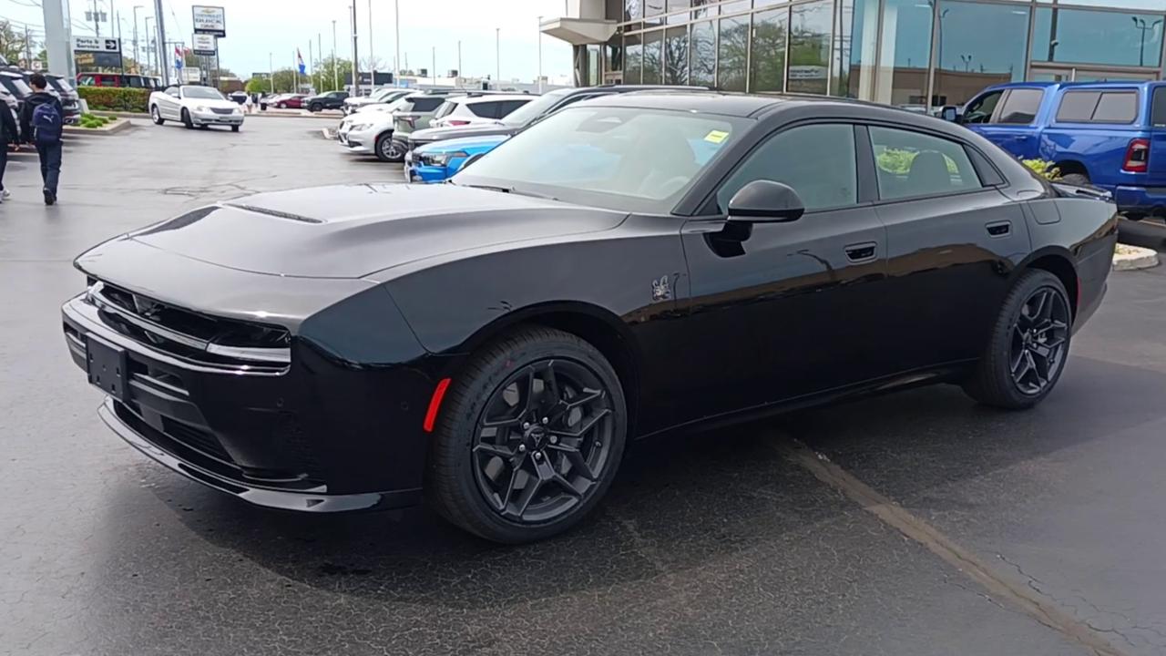 2026 Dodge Charger Scat Pack Photo3