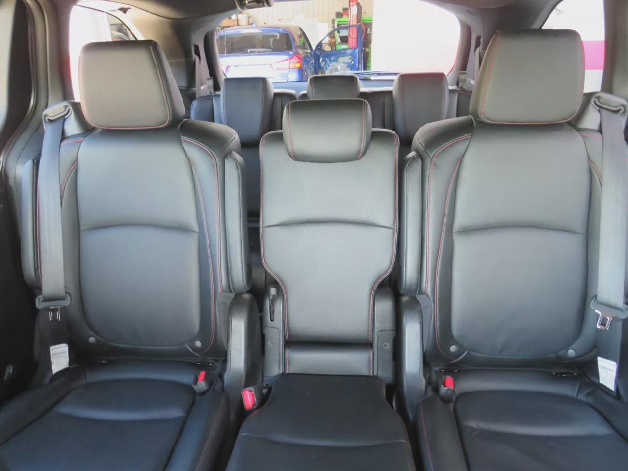 2025 Honda Odyssey Sport-L | Clean Carfax Report | 8 Passenger | Leather | Navigation | Sunroof | Stow and Go | Power Doors | Photo