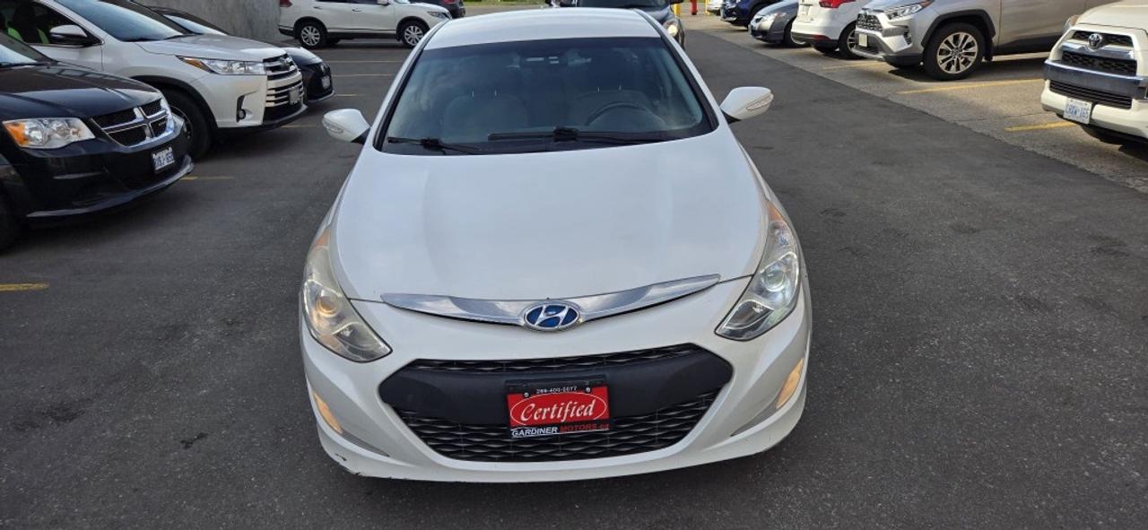 2013 Hyundai Sonata Hybrid Base 4dr Sedan Automatic Photo