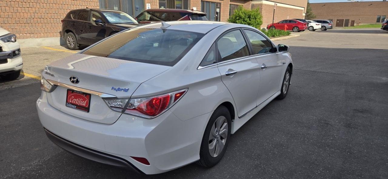 2013 Hyundai Sonata Hybrid Base 4dr Sedan Automatic Photo