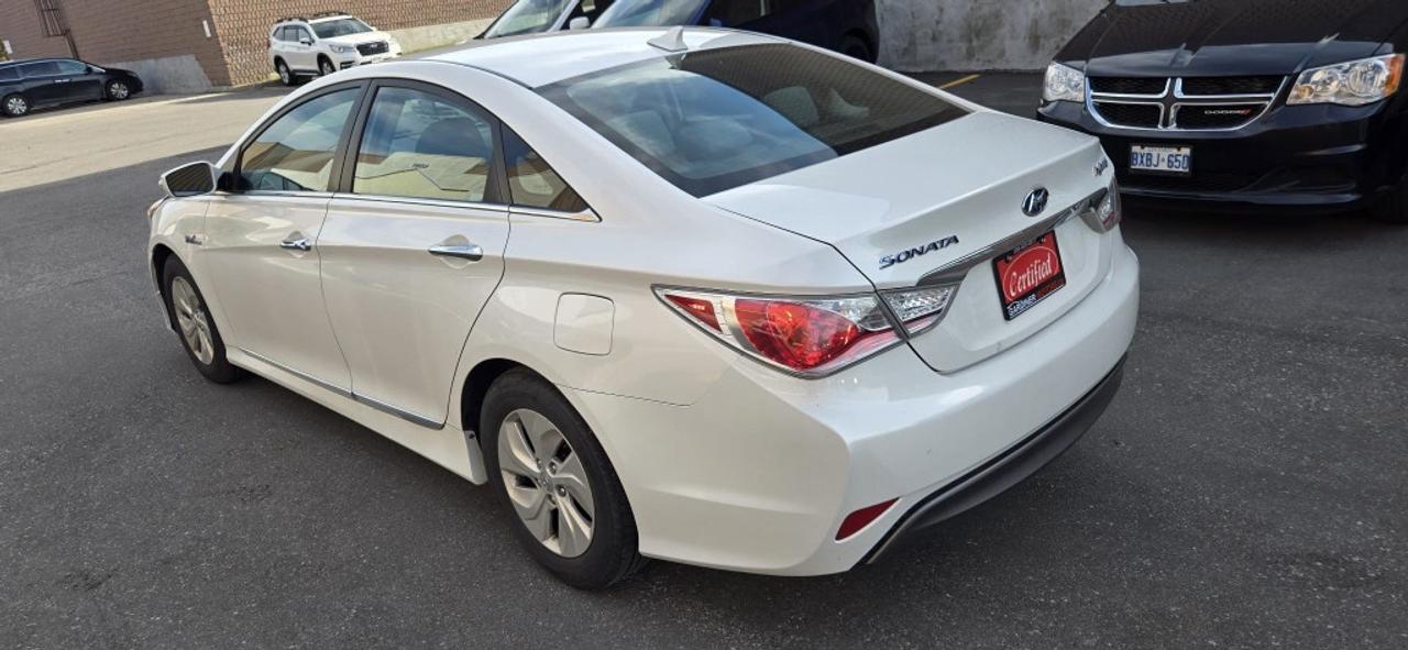 2013 Hyundai Sonata Hybrid Base 4dr Sedan Automatic Photo