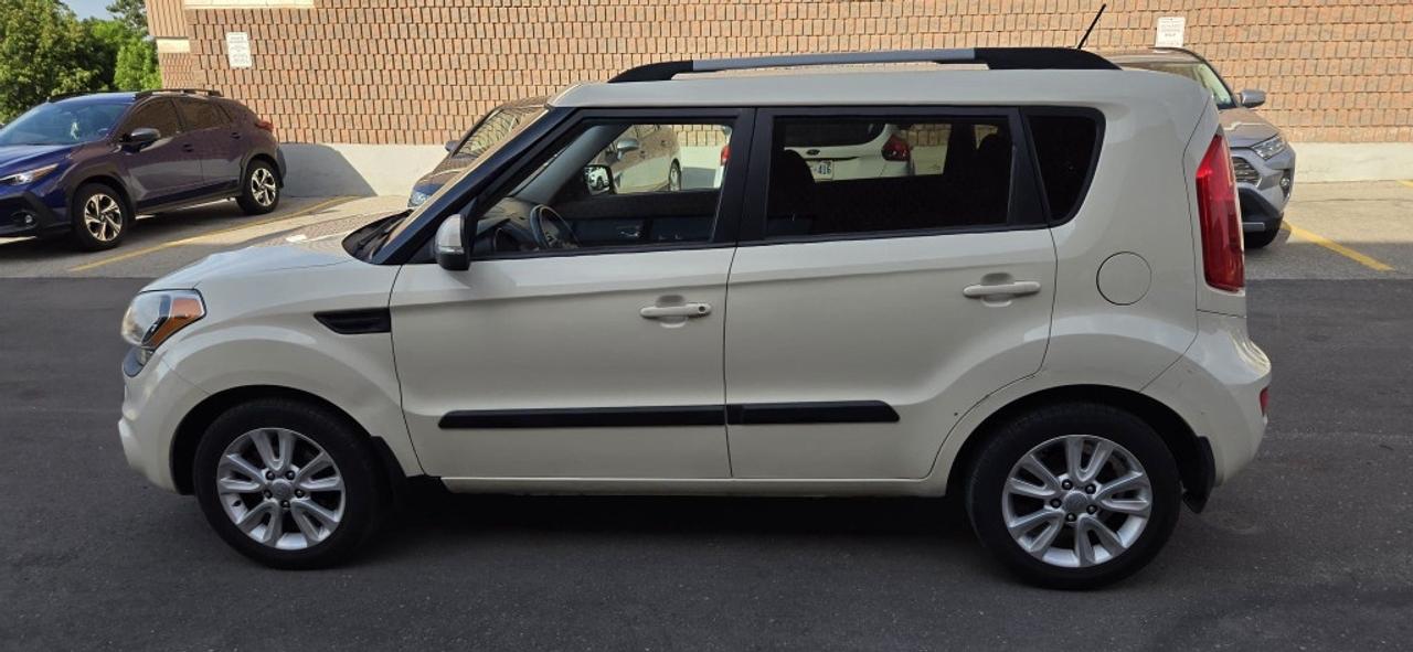 2013 Kia Soul 5dr Wagon Automatic 4u Retro *Ltd Avail* Photo