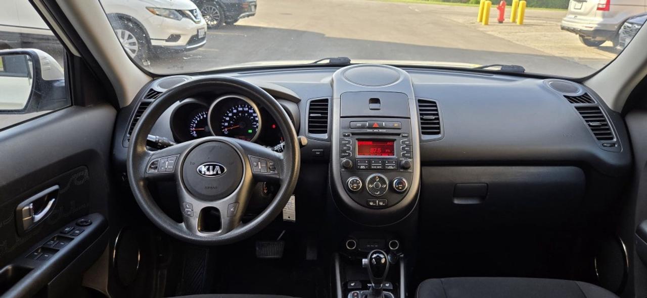 2013 Kia Soul 5dr Wagon Automatic 4u Retro *Ltd Avail* Photo