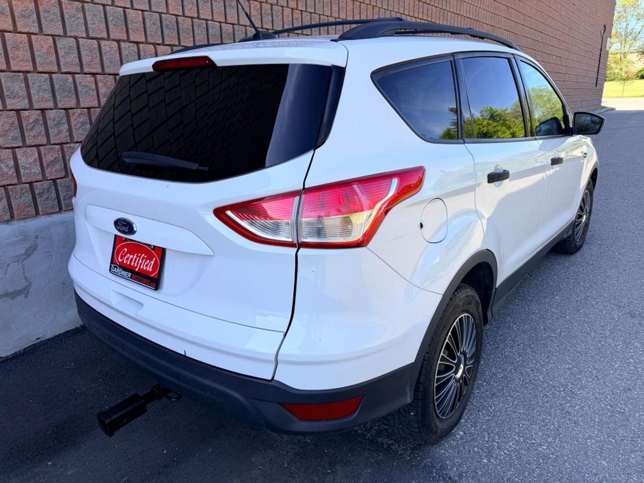 2015 Ford Escape S 4dr Front-wheel Drive Automatic Photo3