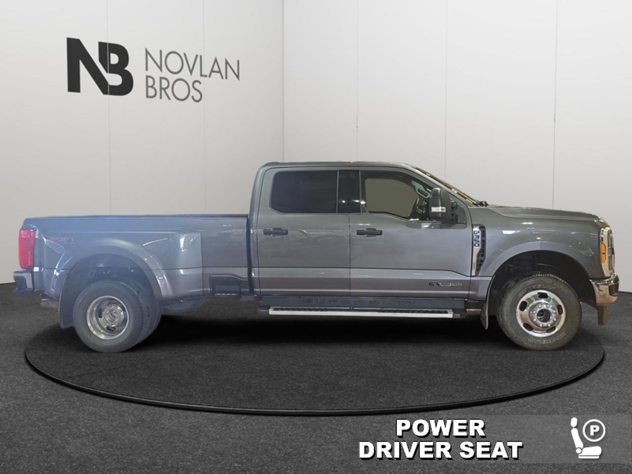 2023 Ford F-350 Super Duty XLT  - Diesel Engine Photo4