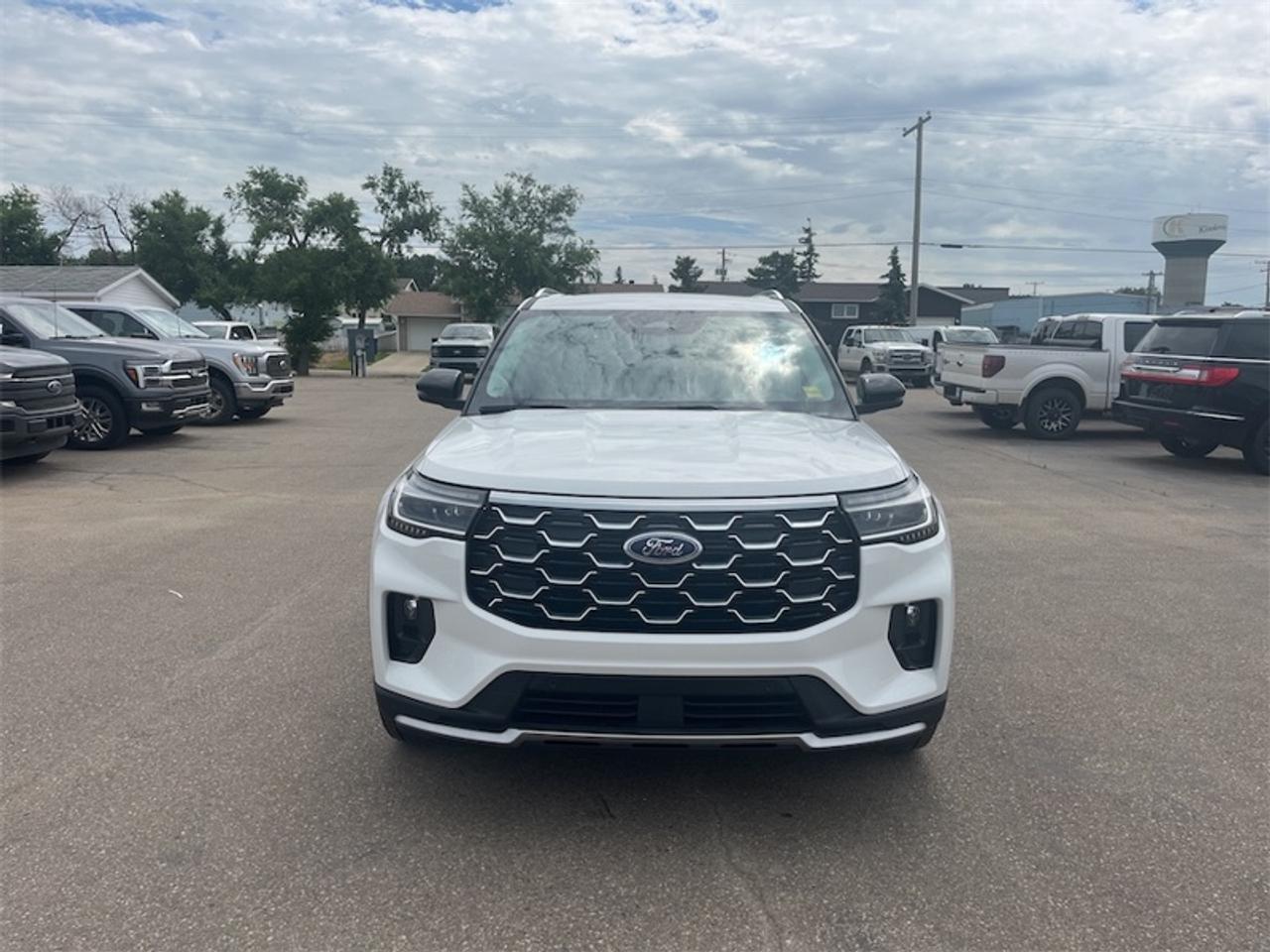 2026 Ford Explorer Platinum  - Leather Package Photo5
