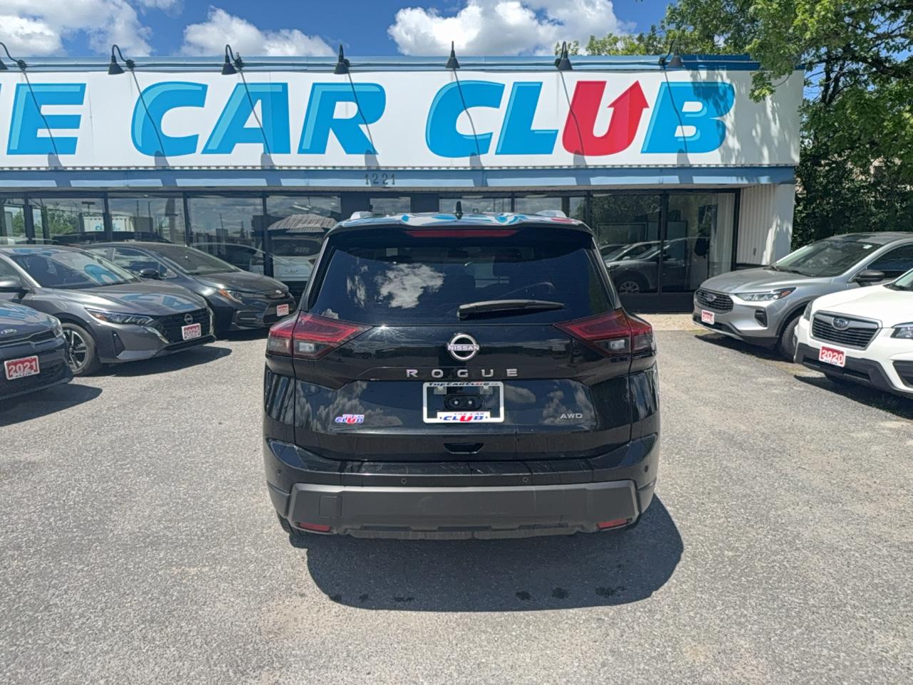 2025 Nissan Rogue SV MOONROOF