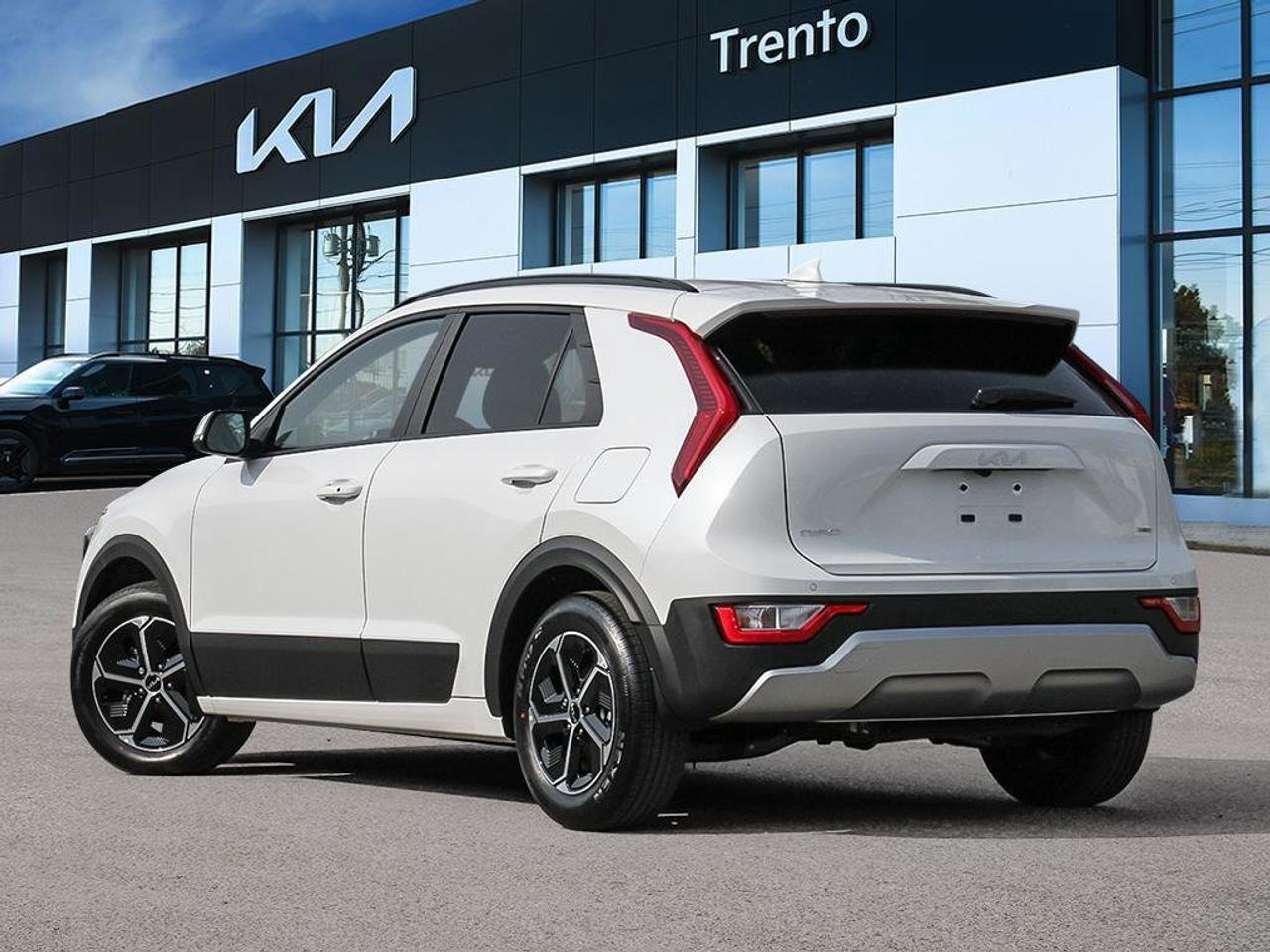 2026 Kia NIRO HEV EX PREMIUM Photo