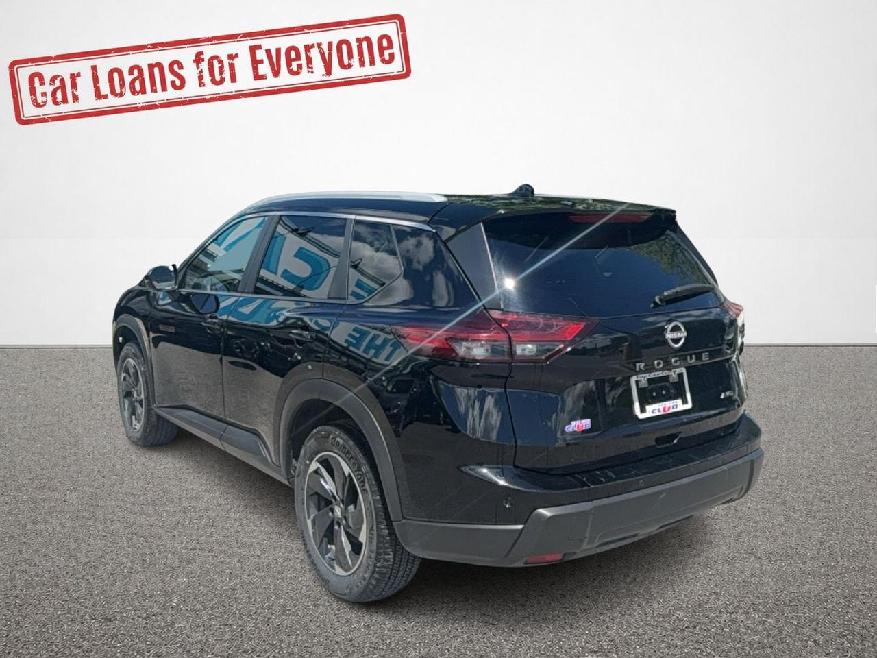 2025 Nissan Rogue SV MOONROOF Photo2