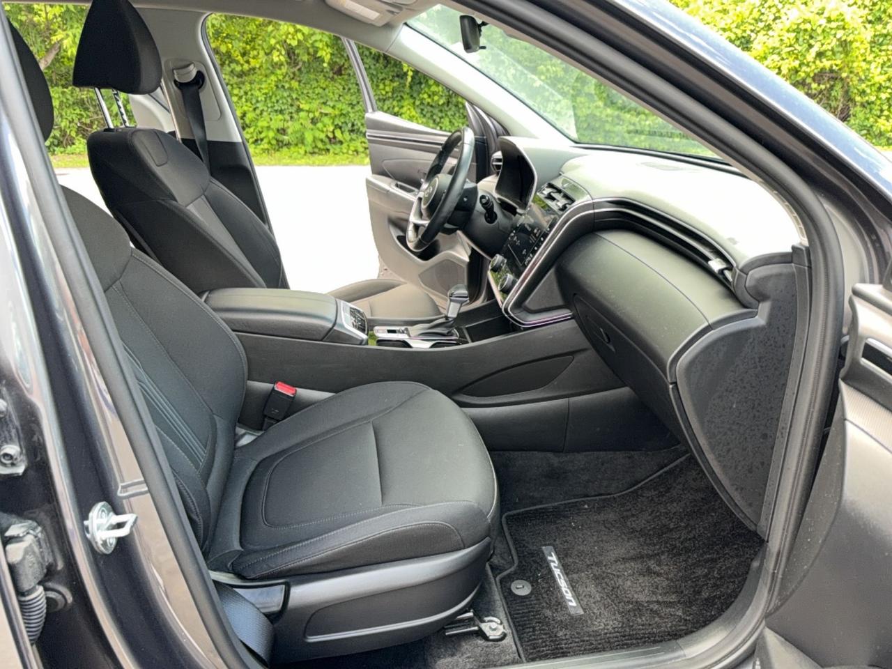 2023 Hyundai Tucson Factory warranty  -drive assist-heated steering &seats Photo