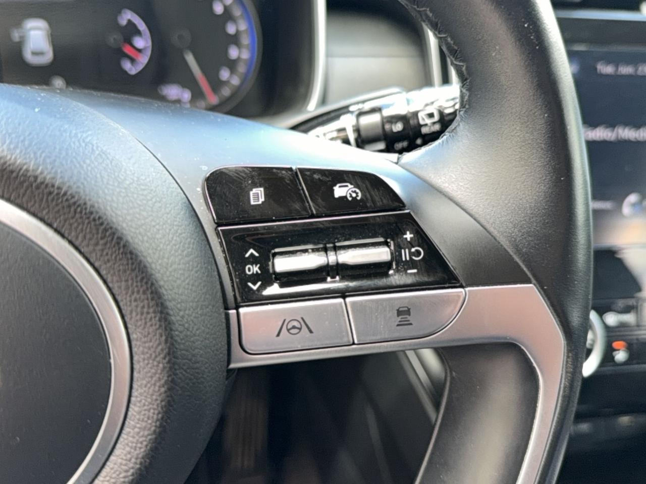2023 Hyundai Tucson Factory warranty  -drive assist-heated steering &seats Photo