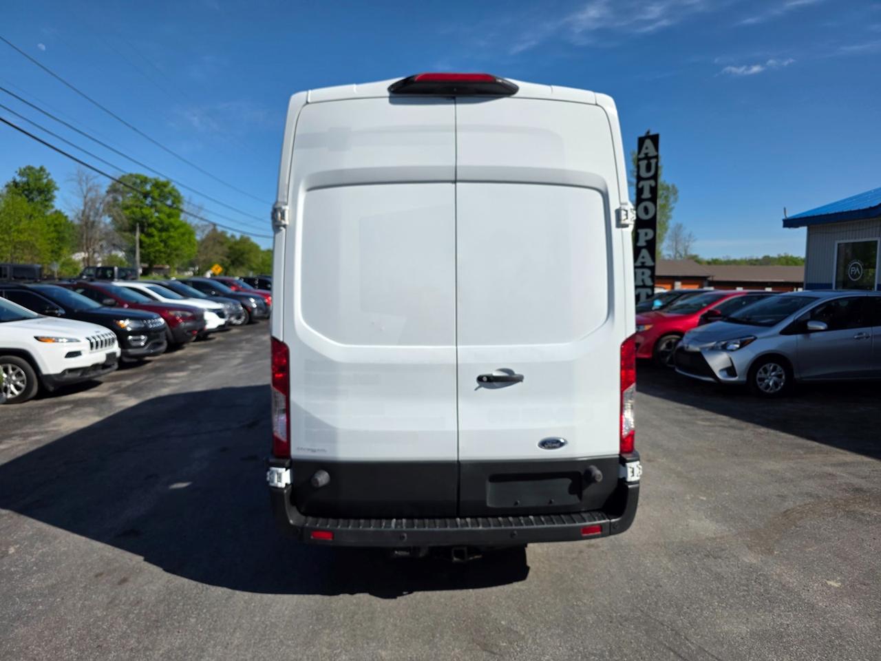 2018 Ford Transit  Photo