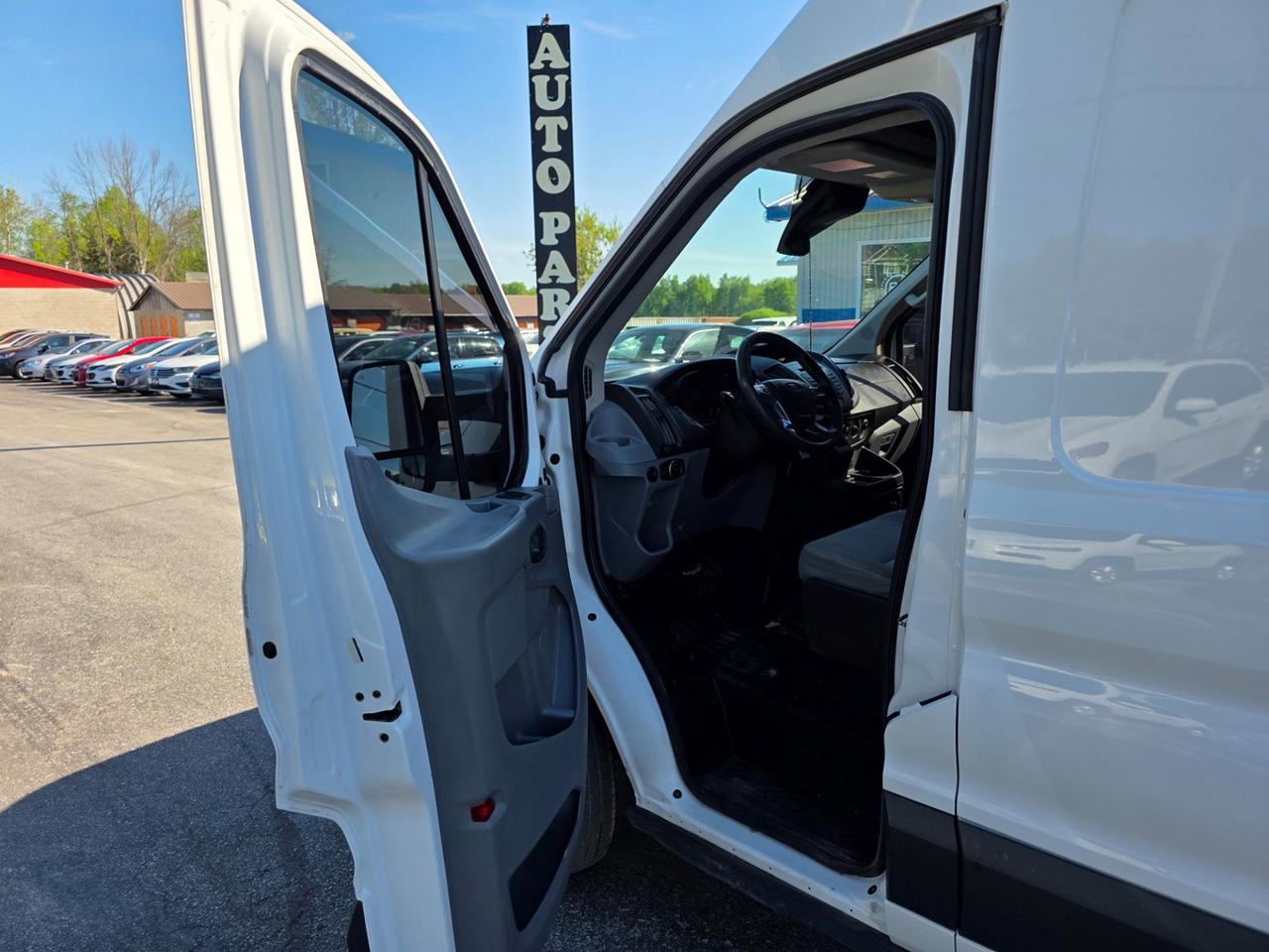 2018 Ford Transit  Photo