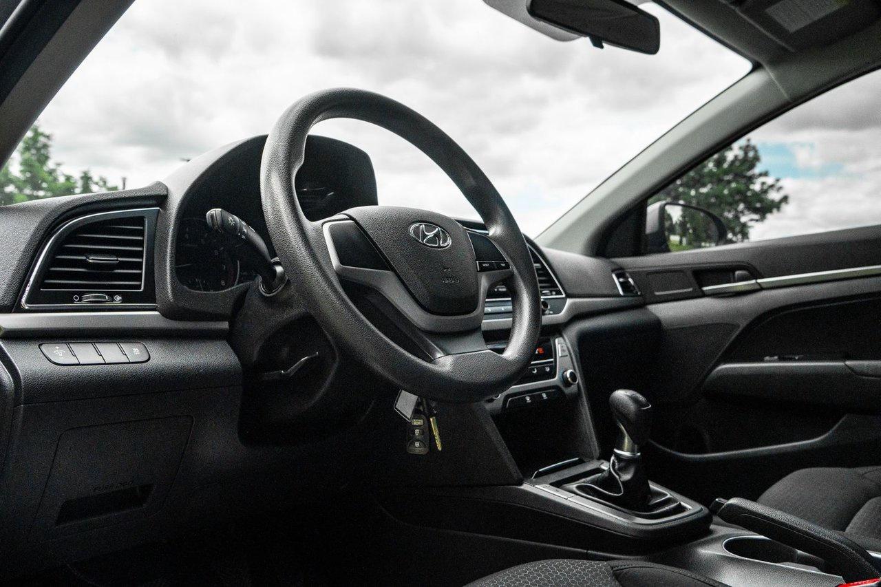 2017 Hyundai Elantra SE Photo