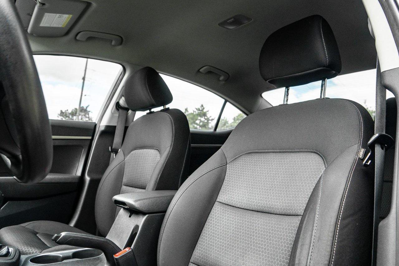 2017 Hyundai Elantra SE Photo