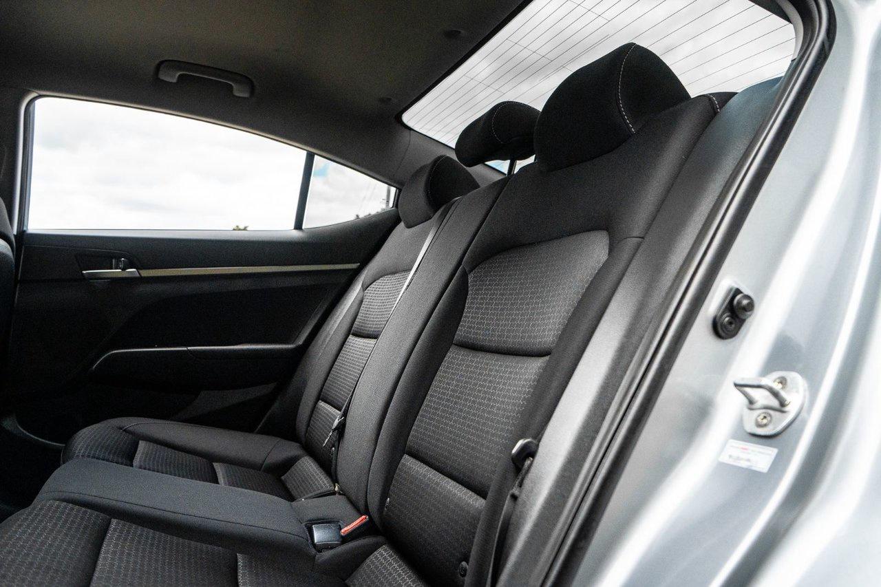 2017 Hyundai Elantra SE Photo