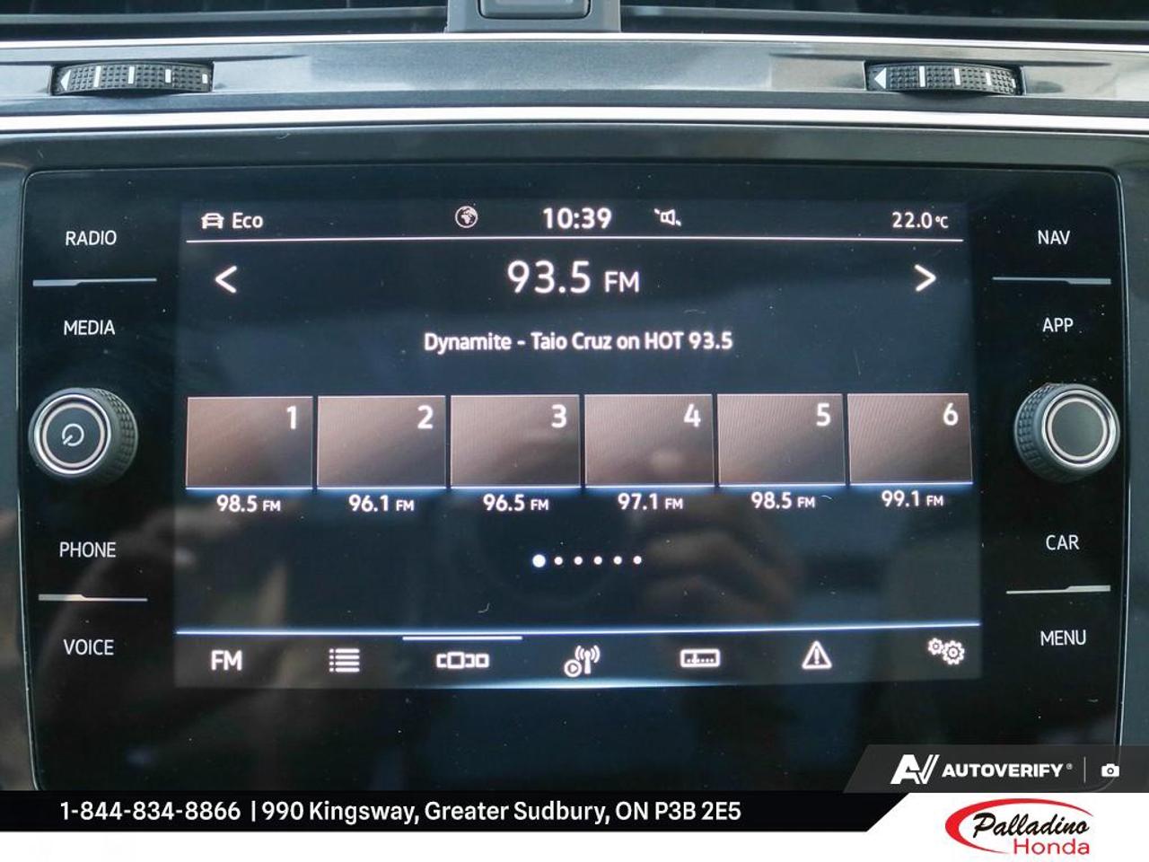 2024 Volkswagen Tiguan Highline R-line Photo