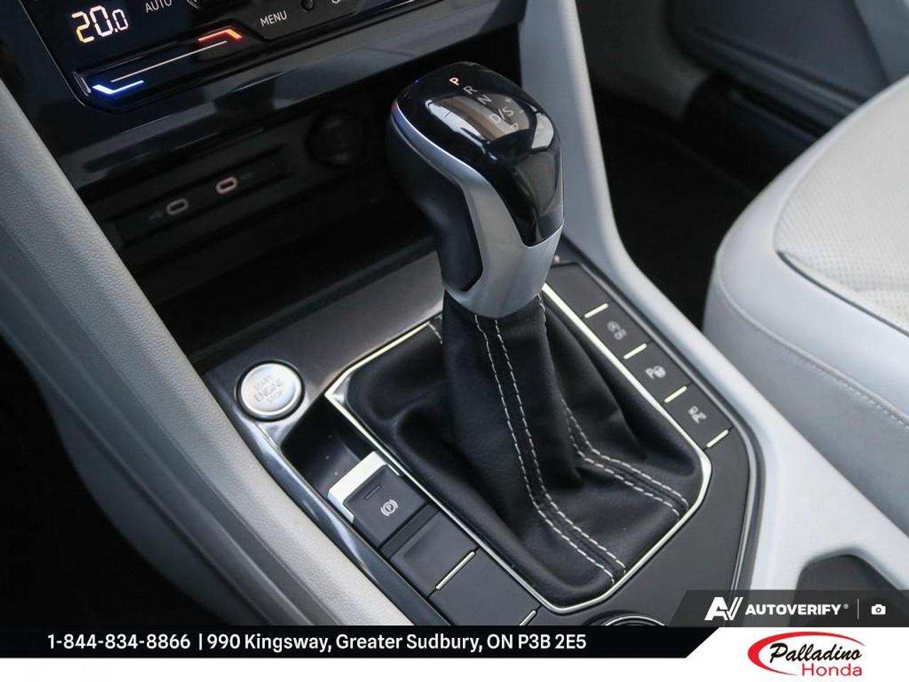 2024 Volkswagen Tiguan Highline R-line Photo