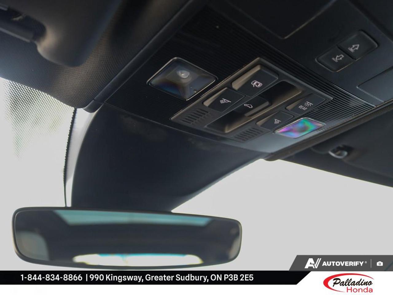 2024 Volkswagen Tiguan Highline R-line Photo