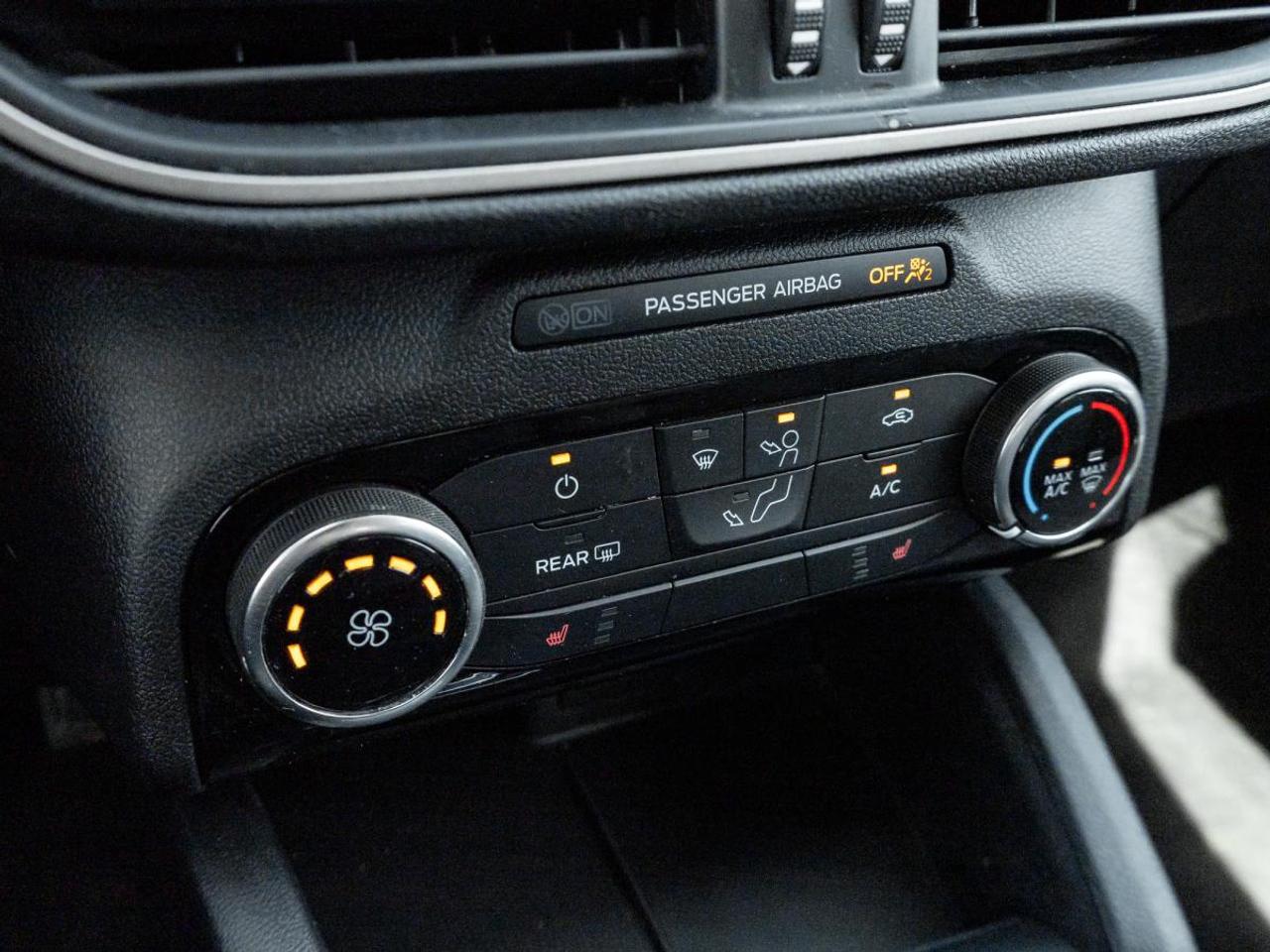 2022 Ford Escape SE Photo