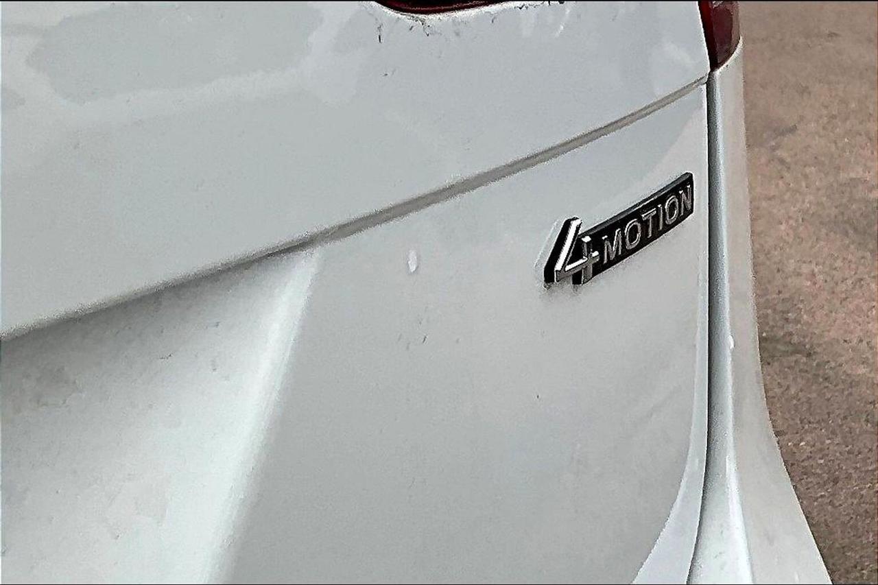 2024 Volkswagen Tiguan  Photo