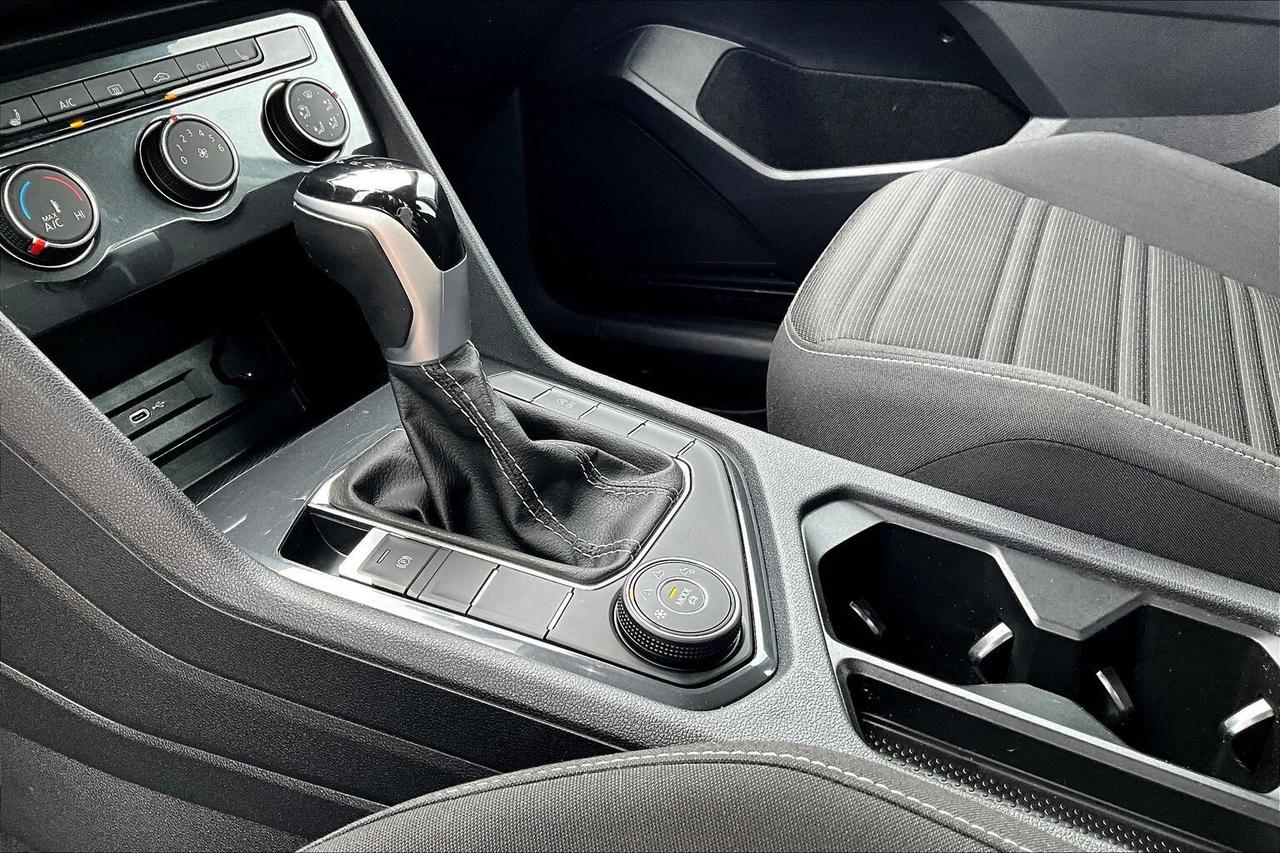 2024 Volkswagen Tiguan  Photo