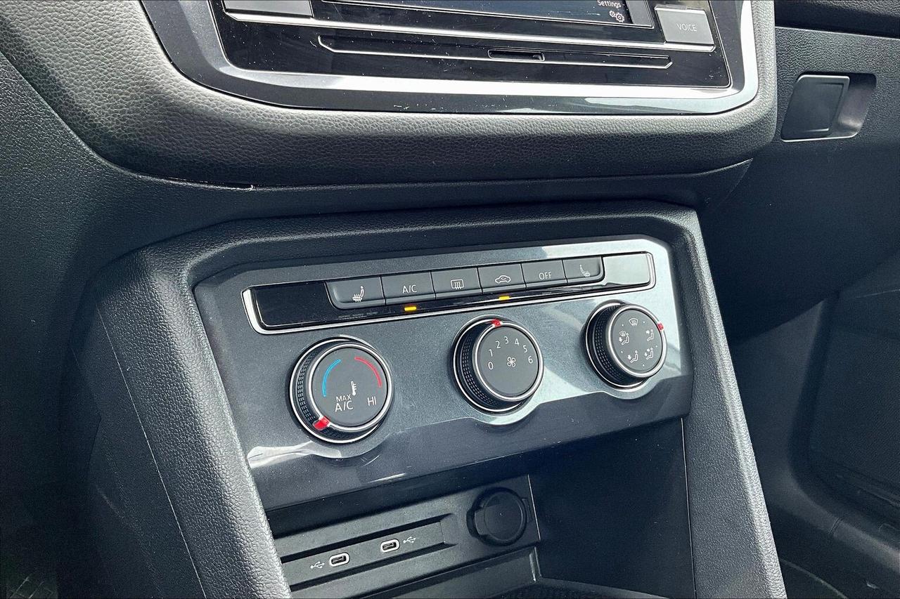 2024 Volkswagen Tiguan  Photo