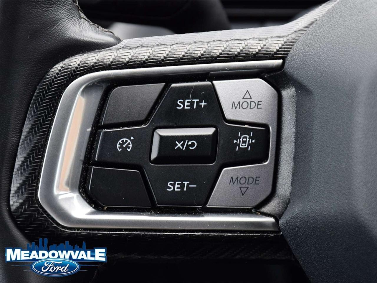 2025 Ford Mustang EcoBoost Premium Photo