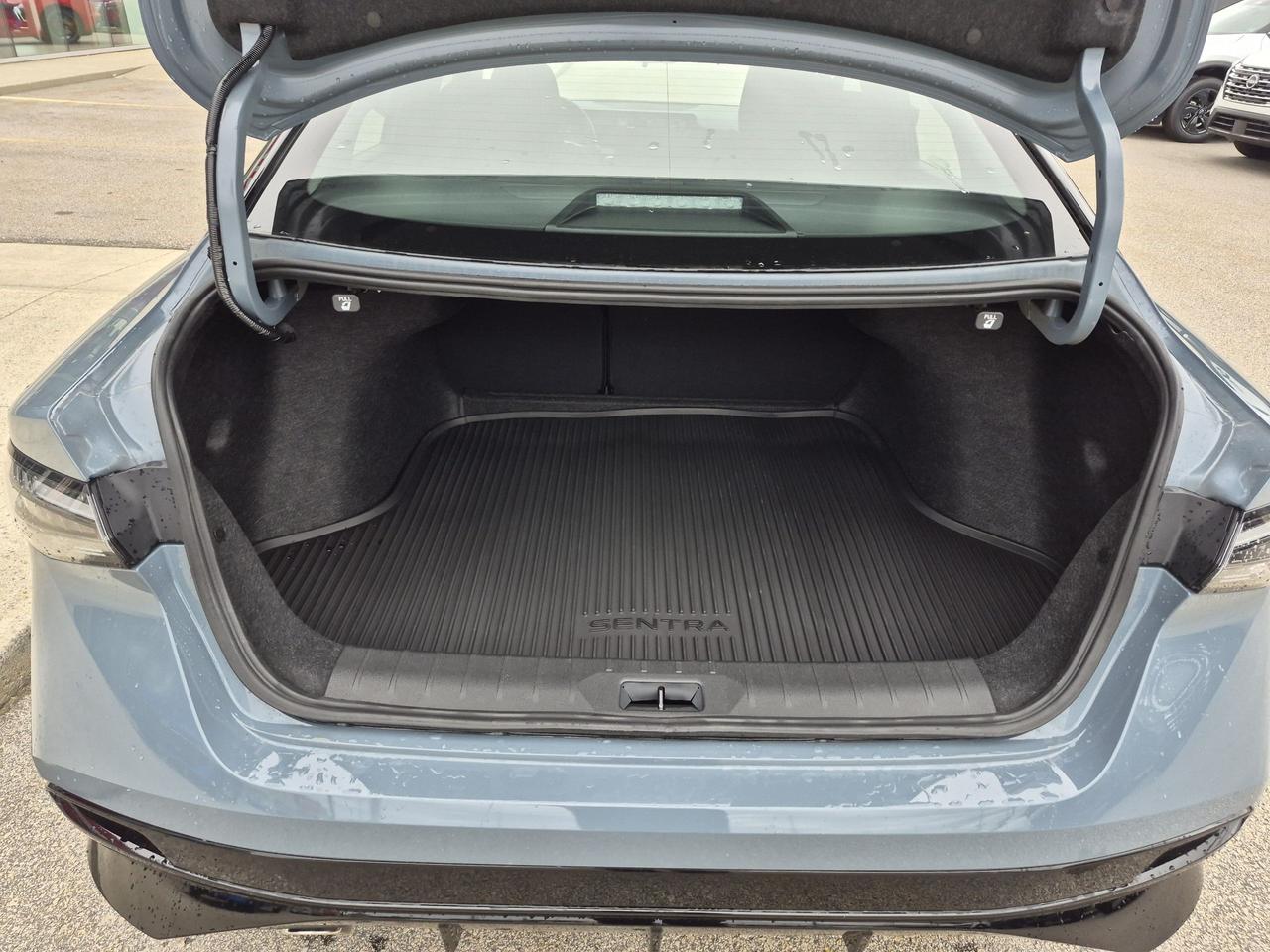 2026 Nissan Sentra SR Photo